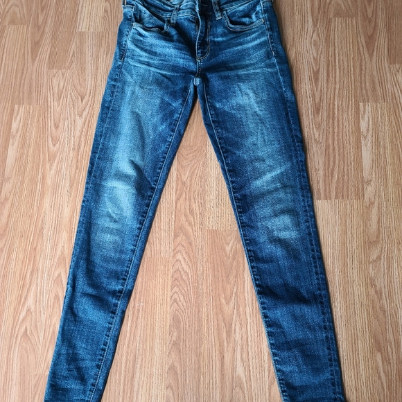 American Eagle Outfitters women's jeans  US size 2 - Picture 1 of 4